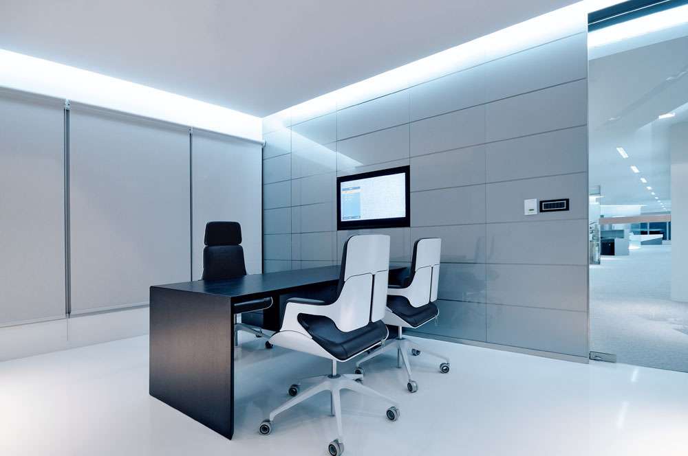 Interstuhl Silver Bureaustoel Vergaderstoel leder geborsteld | www.bureaustoel.nl