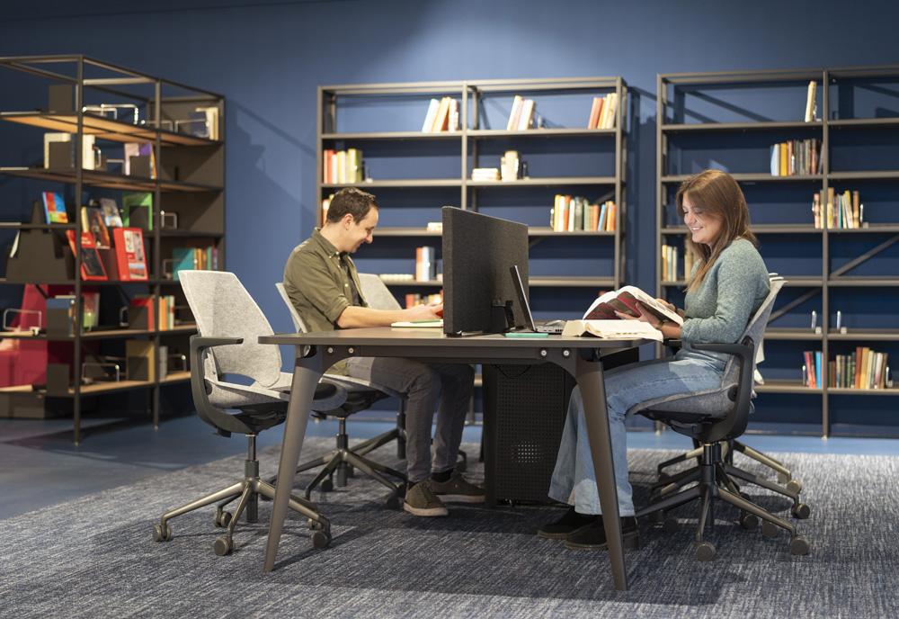 Bèta Be Hybrid 7432 Lichtgrijs Kantoorwerkplek | www.bureaustoel.nl