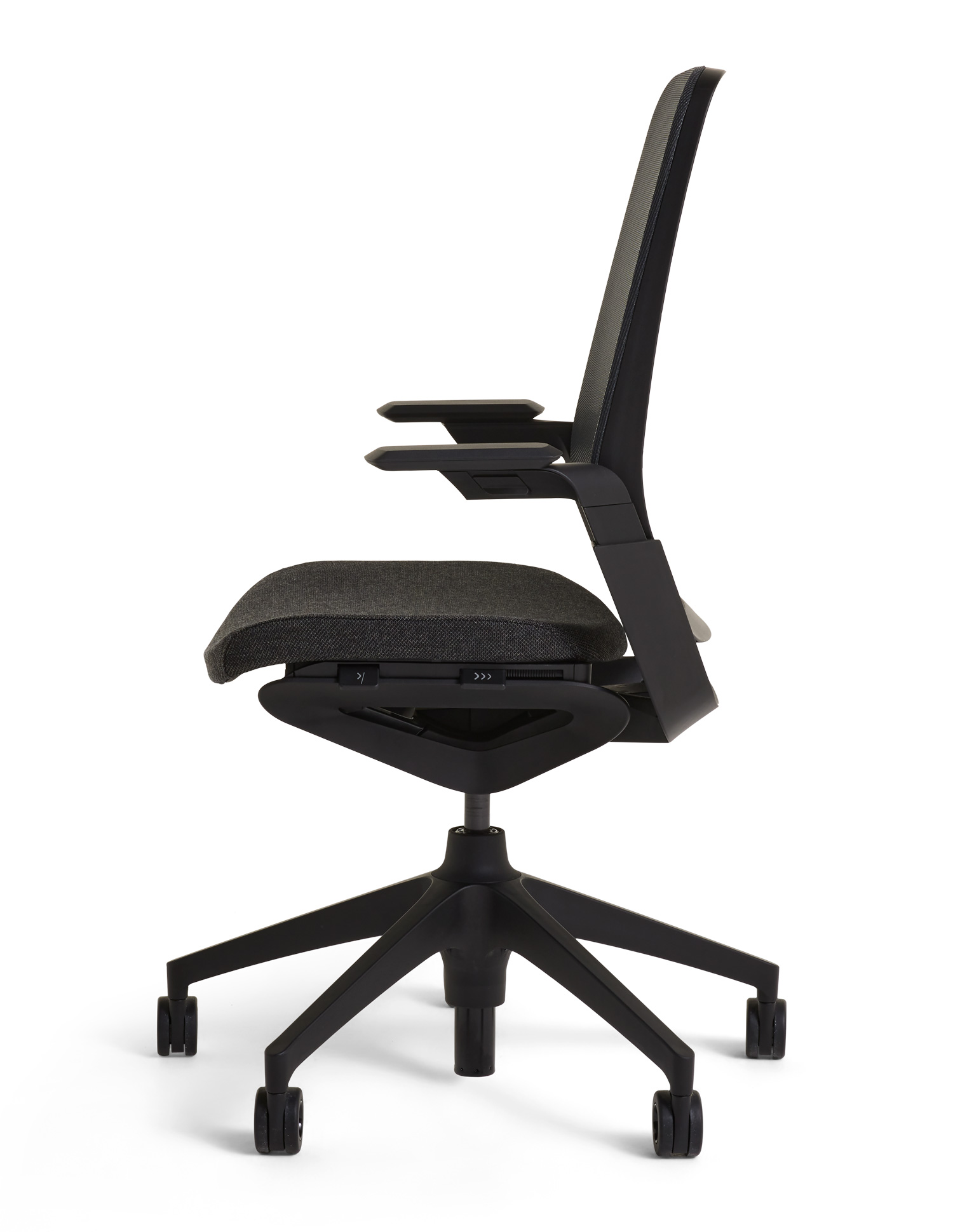 Ahrend Remode Type AxNPR Black Edition Gestoffeerde zitting Netweave rugleuning | www.bureaustoel.nl