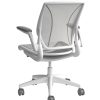 Humanscale World Chair W13W Pinstripe N01N01 | www.bureaustoel.nl